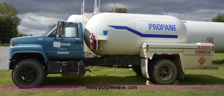 image for item AY9483 1991 Chevrolet Kodiak propane truck