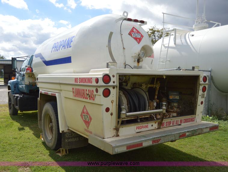 image for item AY9483 1991 Chevrolet Kodiak propane truck