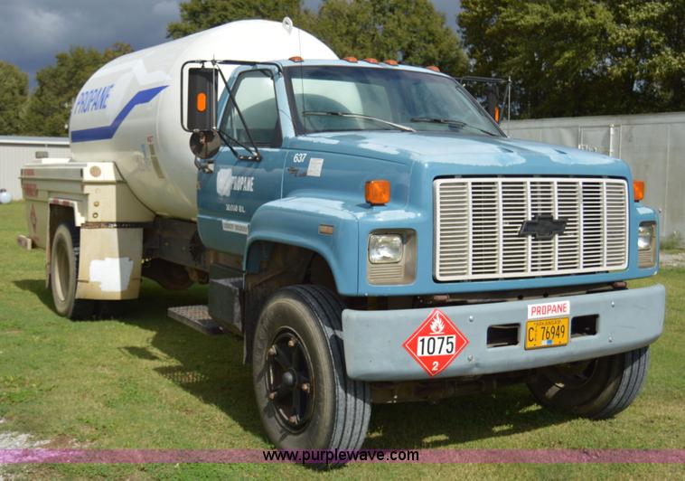 image for item AY9483 1991 Chevrolet Kodiak propane truck