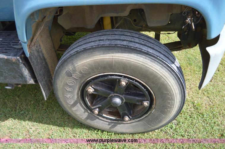 image for item AY9483 1991 Chevrolet Kodiak propane truck