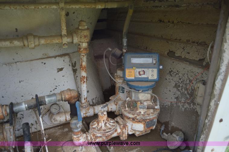 image for item AY9483 1991 Chevrolet Kodiak propane truck