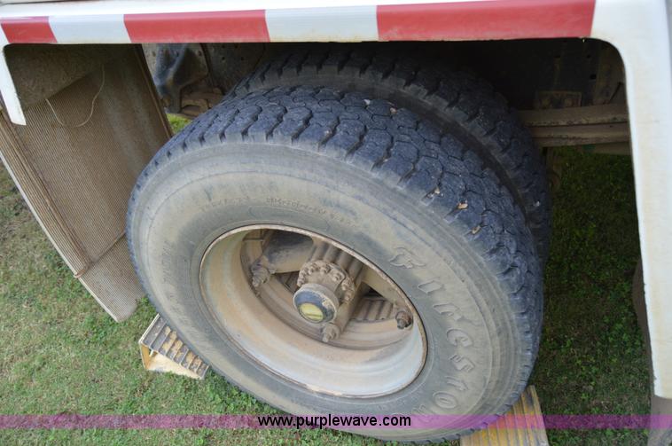 image for item AY9483 1991 Chevrolet Kodiak propane truck