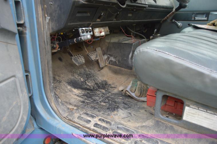 image for item AY9483 1991 Chevrolet Kodiak propane truck