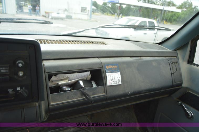 image for item AY9483 1991 Chevrolet Kodiak propane truck