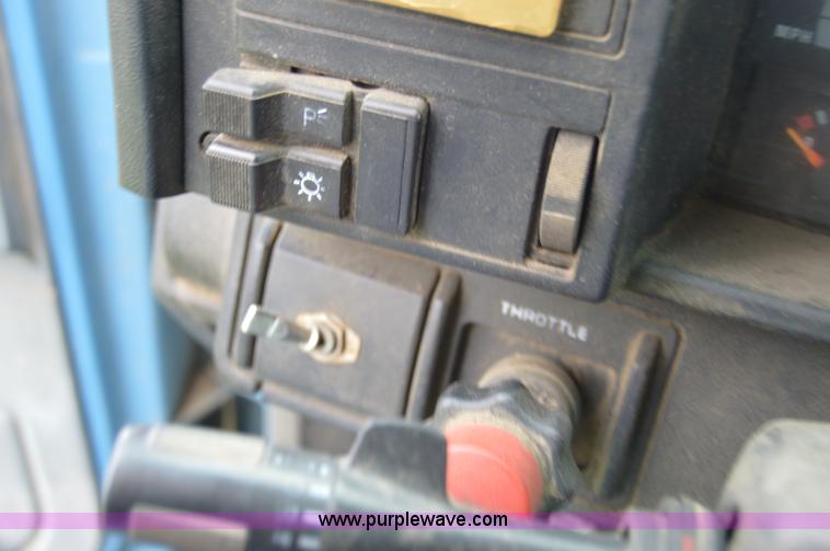 image for item AY9483 1991 Chevrolet Kodiak propane truck