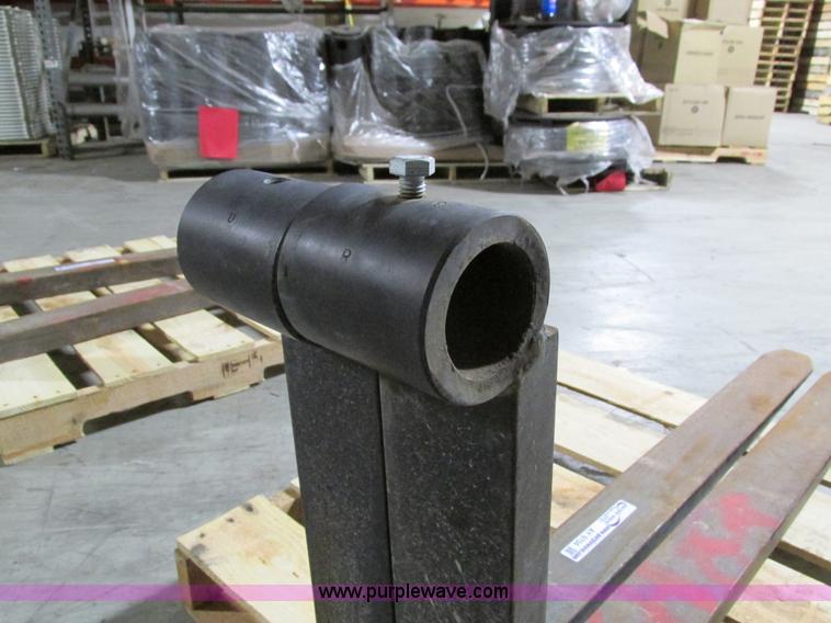 image for item AY9704 Pallet forks