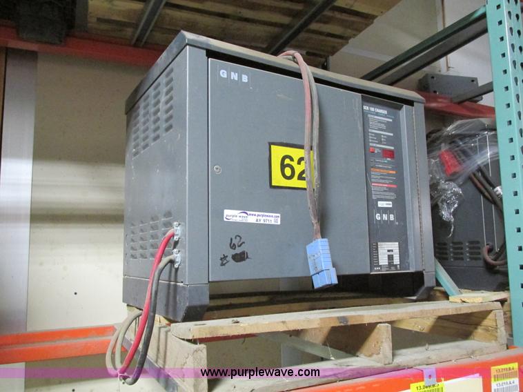 image for item AY9711 GNB SCR100-24-750T1Z battery charger