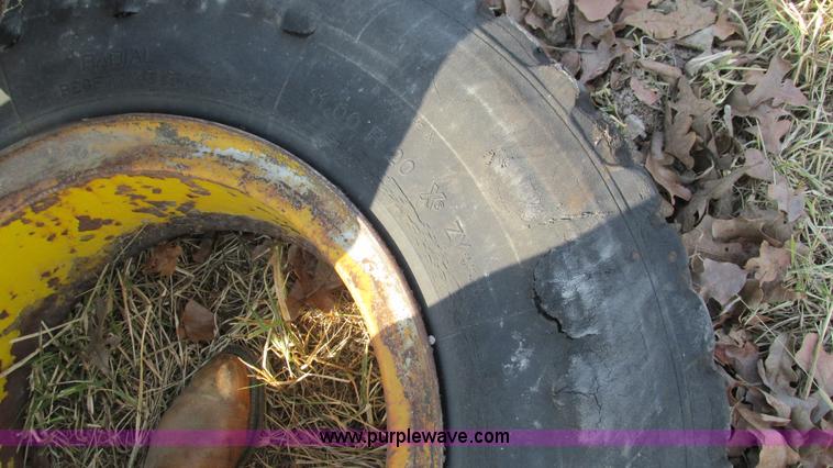 image for item AY9981 (4) tires and wheels