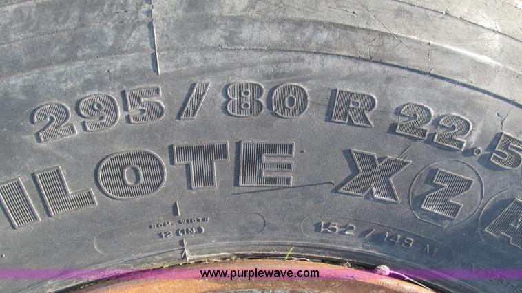 image for item AY9981 (4) tires and wheels