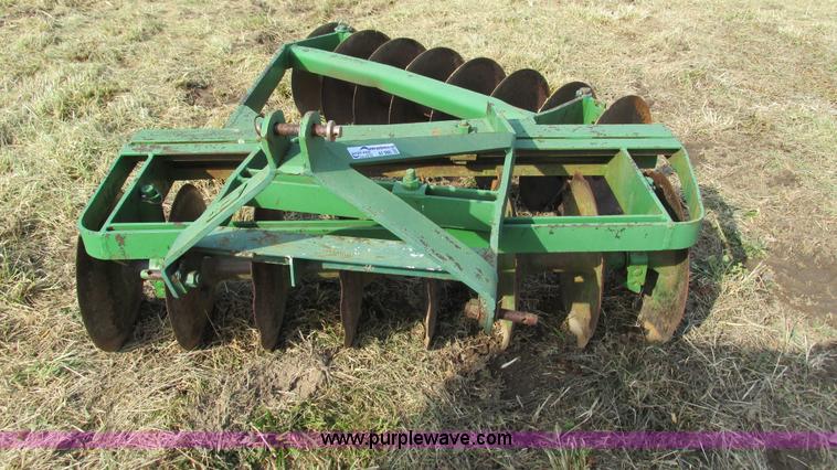 image for item AY9985 John Deere tandem offset disk