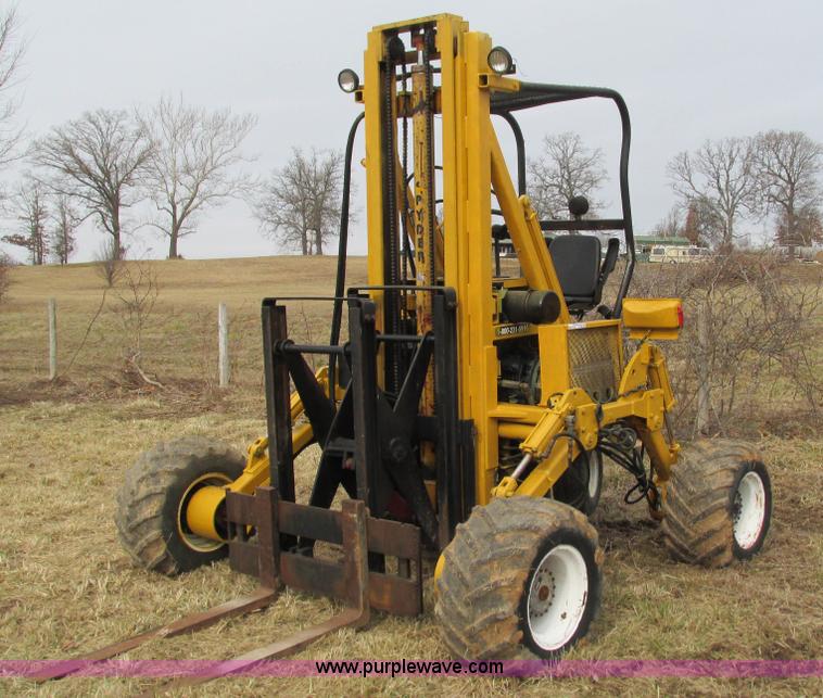 image for item AY9988 Spyder forklift