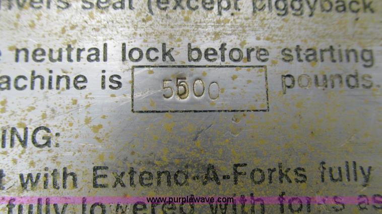 image for item AY9988 Spyder forklift