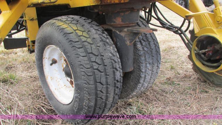 image for item AY9988 Spyder forklift