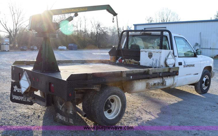 image for item BA9905 1995 Chevrolet 3500 flatbed truck