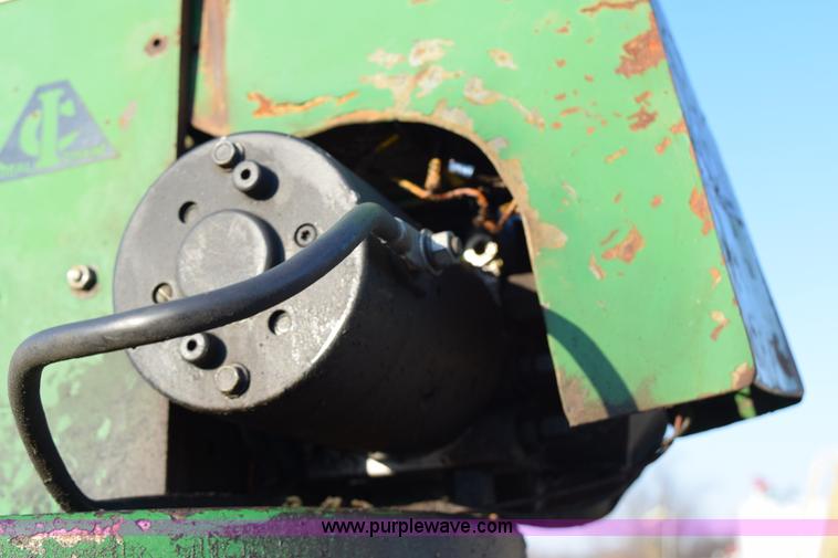 image for item BA9905 1995 Chevrolet 3500 flatbed truck