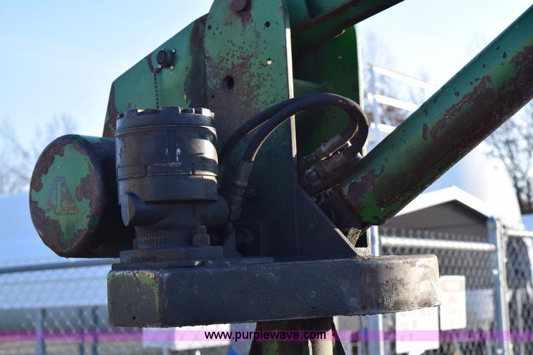 image for item BA9905 1995 Chevrolet 3500 flatbed truck