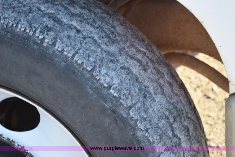 image for item BA9905 1995 Chevrolet 3500 flatbed truck