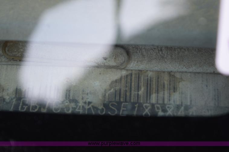 image for item BA9905 1995 Chevrolet 3500 flatbed truck