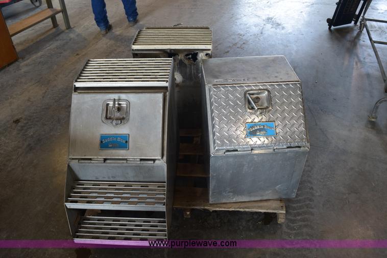 image for item BB9549 (3) aluminum saddle boxes with steps