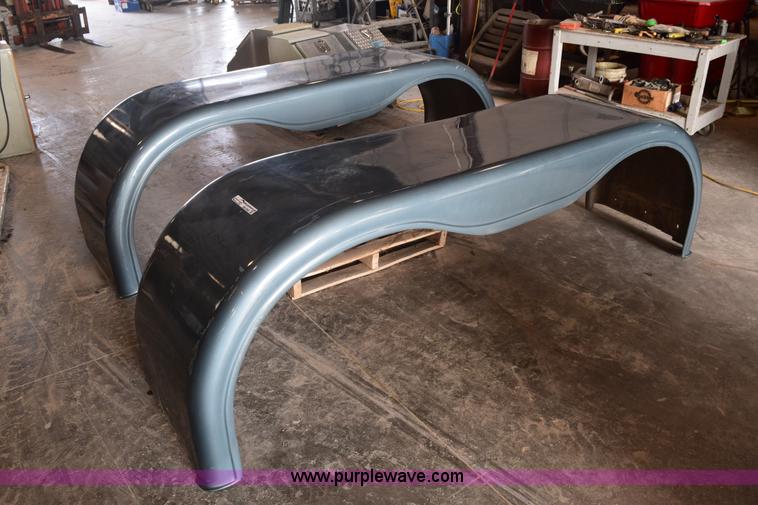 image for item BB9550 Semi truck fenders