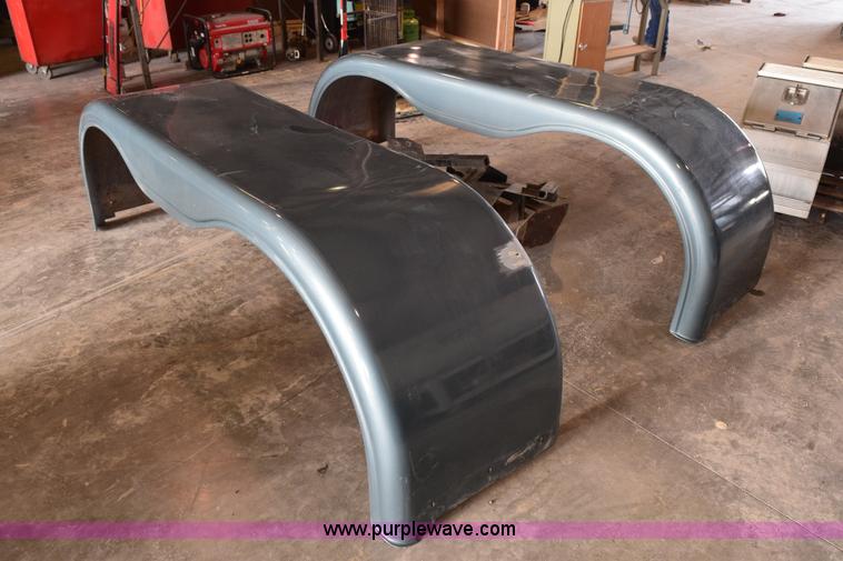 image for item BB9550 Semi truck fenders