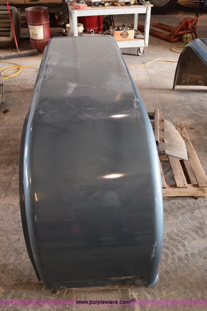 image for item BB9550 Semi truck fenders