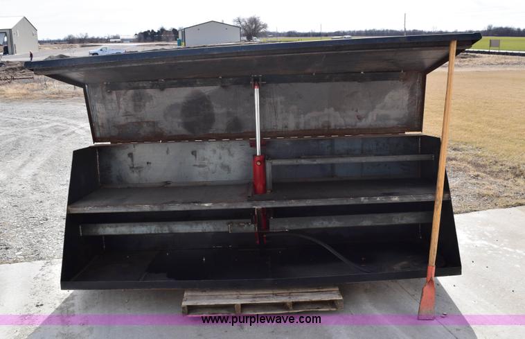 image for item BB9558 Utility box