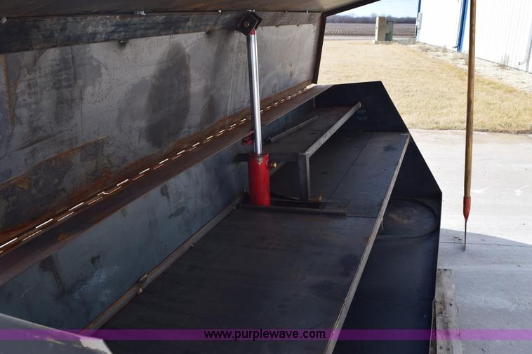 image for item BB9558 Utility box