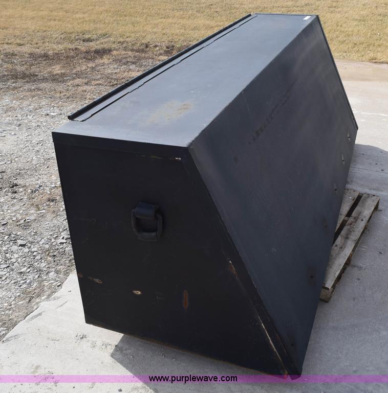 image for item BB9558 Utility box