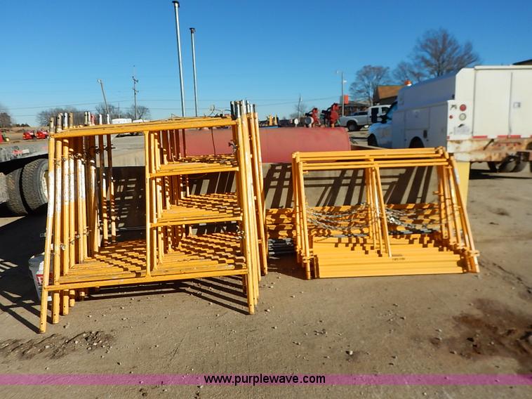 Biljax scaffolding in Paola, KS Item BC9840 sold Purple Wave