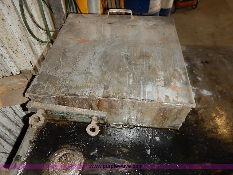 image for item BM9948 Shenandoah waste oil heater