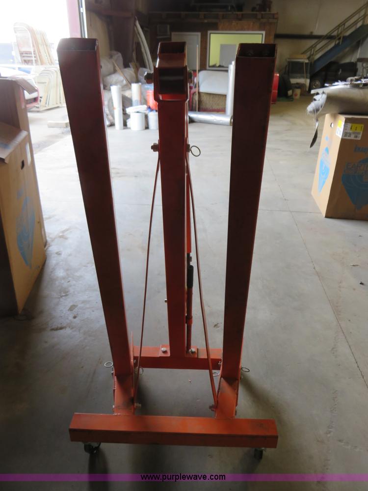 image for item BM9962 One ton shop crane