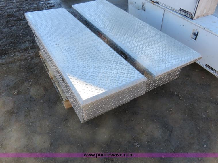 image for item BM9989 Assorted automotive items