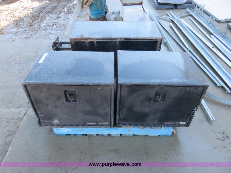 image for item BM9990 Assorted automotive items