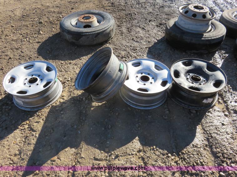 image for item BM9997 Assorted tires and wheels