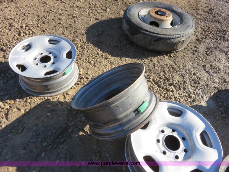 image for item BM9997 Assorted tires and wheels