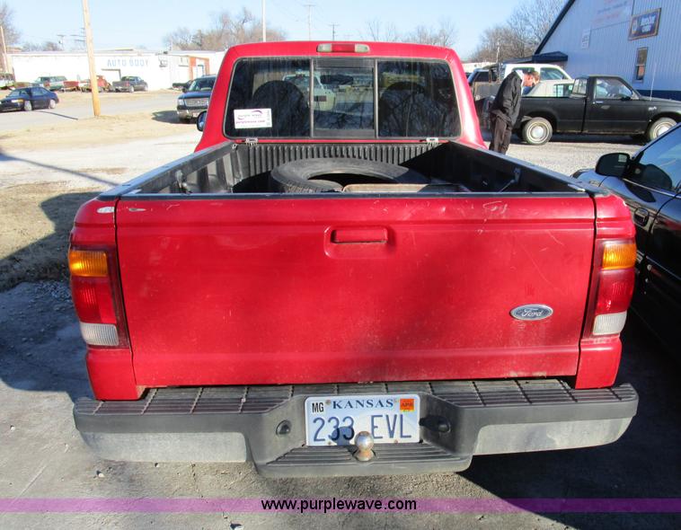 image for item D2266 1998 Ford Ranger XL pickup truck