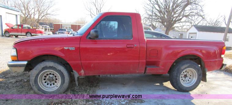 image for item D2266 1998 Ford Ranger XL pickup truck