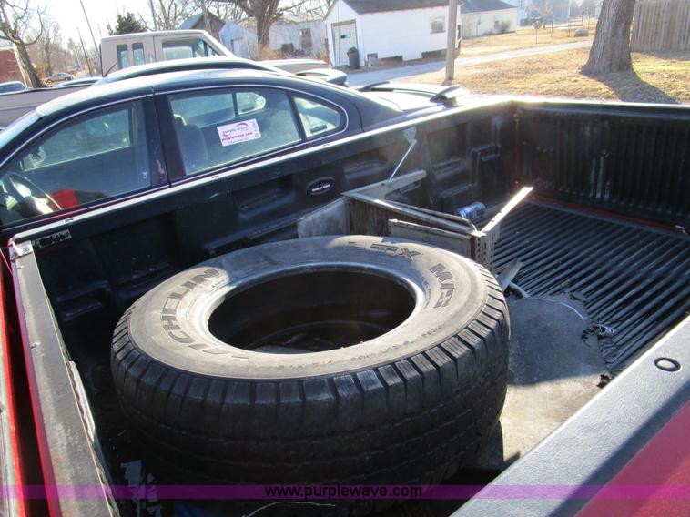 image for item D2266 1998 Ford Ranger XL pickup truck