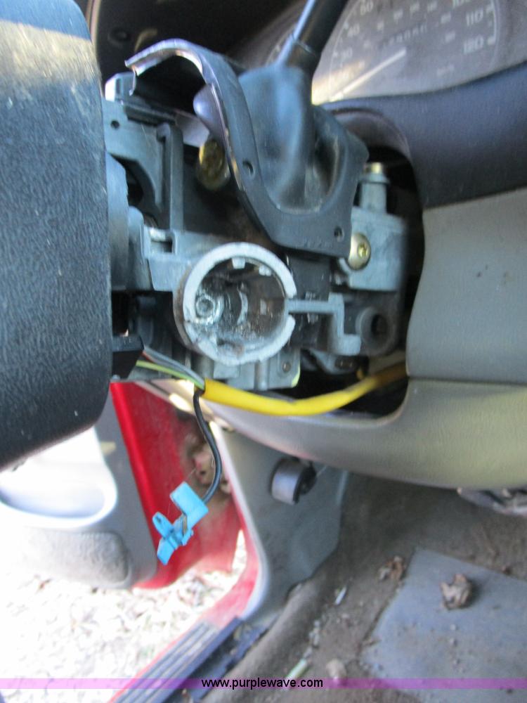 image for item D2266 1998 Ford Ranger XL pickup truck