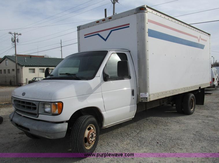 image for item D2271 2000 Ford Econoline E350 box van
