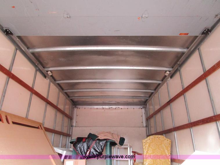 image for item D2271 2000 Ford Econoline E350 box van