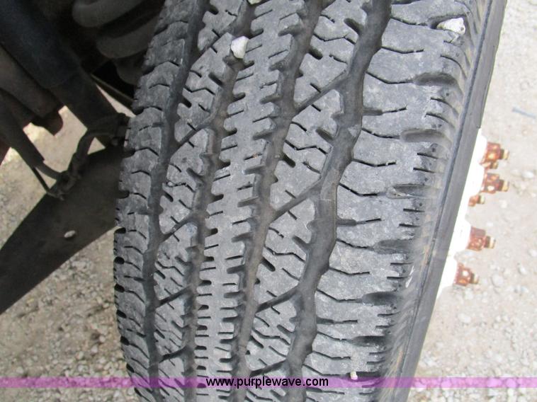 image for item D2271 2000 Ford Econoline E350 box van