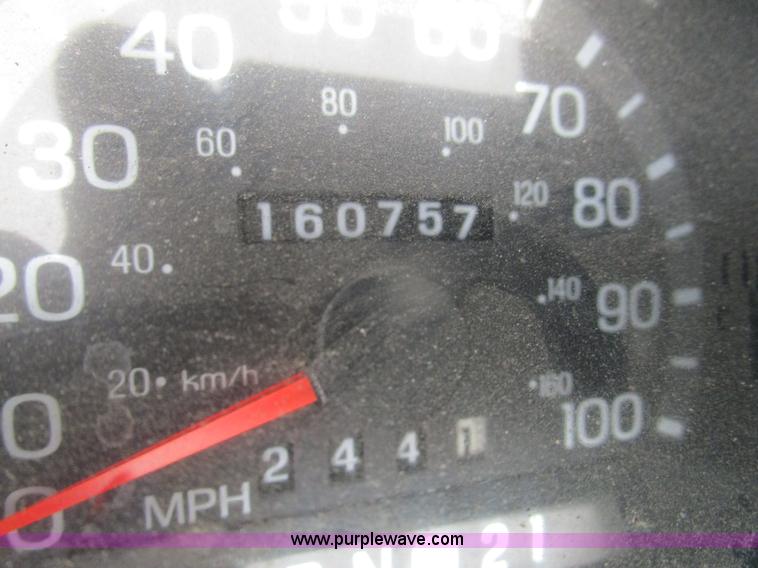 image for item D2271 2000 Ford Econoline E350 box van