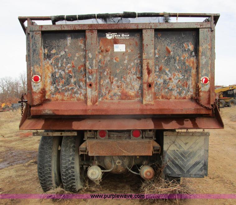image for item D2274 1987 Freightliner FLC11264T dump truck