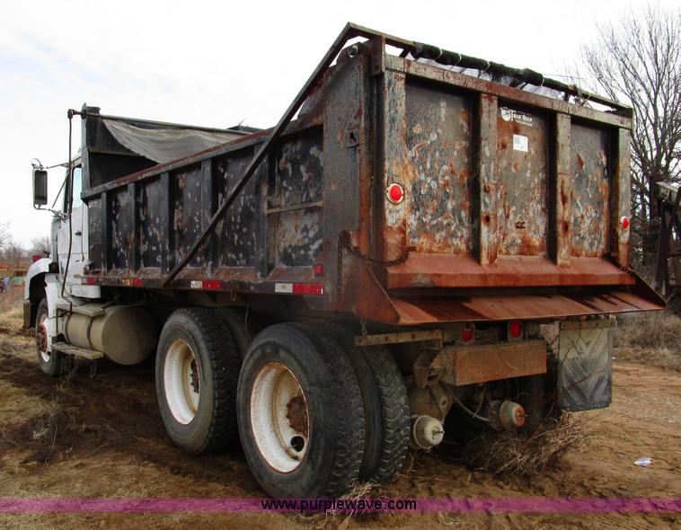 image for item D2274 1987 Freightliner FLC11264T dump truck