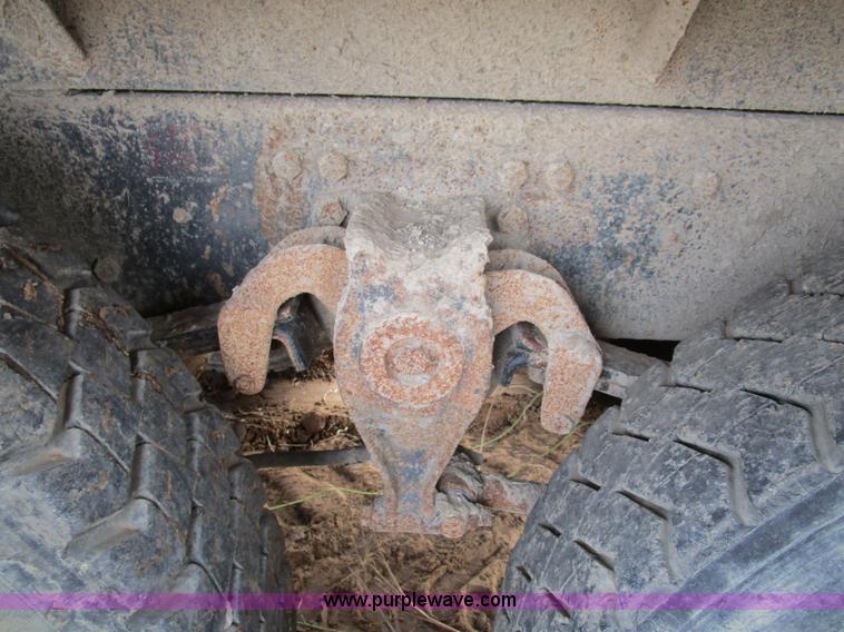 image for item D2274 1987 Freightliner FLC11264T dump truck