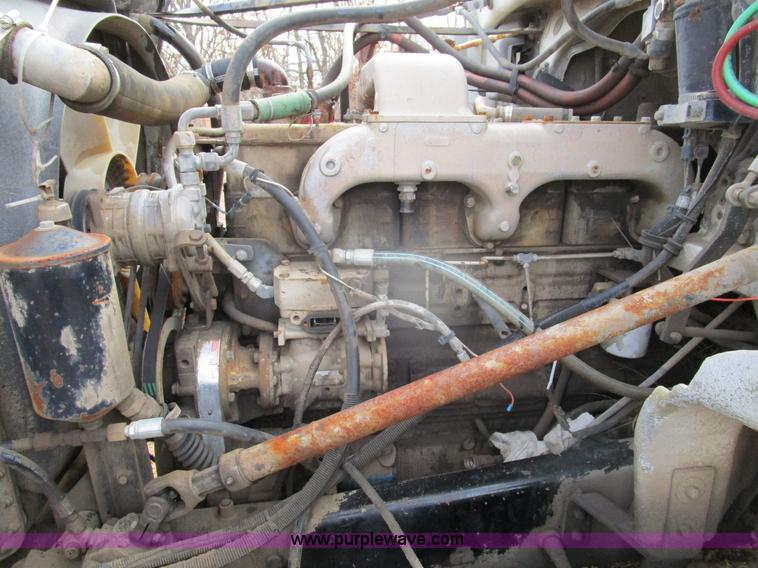 image for item D2274 1987 Freightliner FLC11264T dump truck