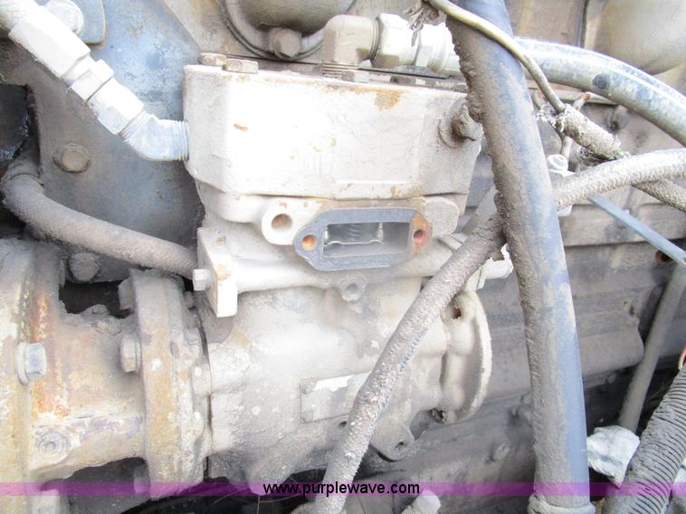 image for item D2274 1987 Freightliner FLC11264T dump truck