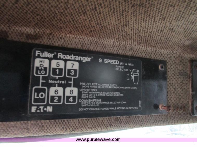 image for item D2274 1987 Freightliner FLC11264T dump truck